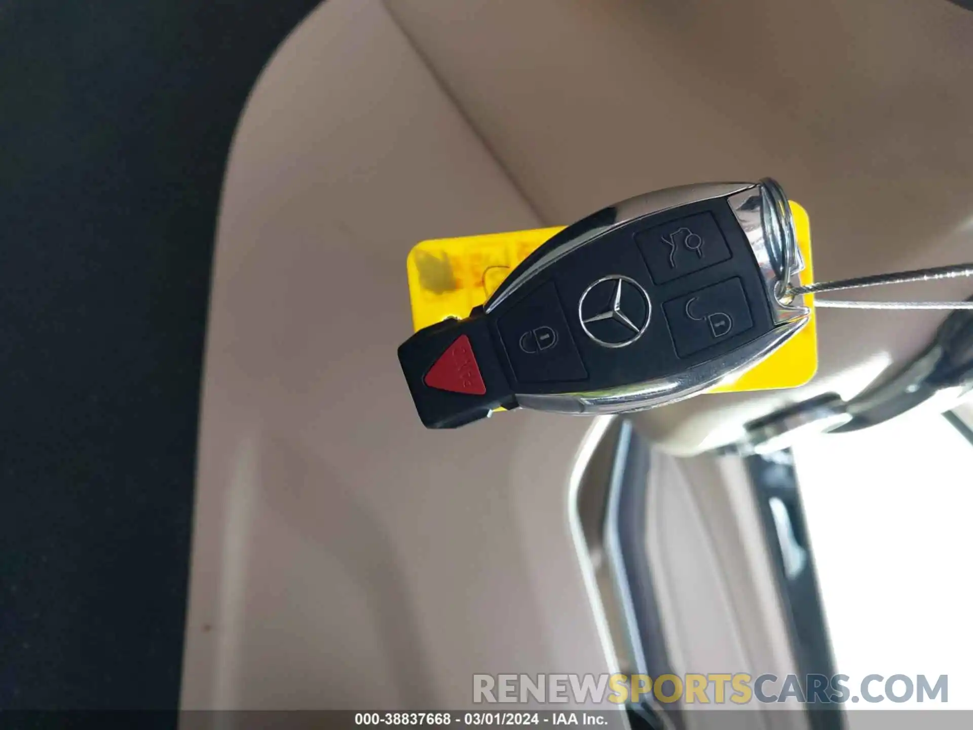 11 Photograph of a damaged car 4JGDF7DE1KB185628 MERCEDES-BENZ GLS 550 2019