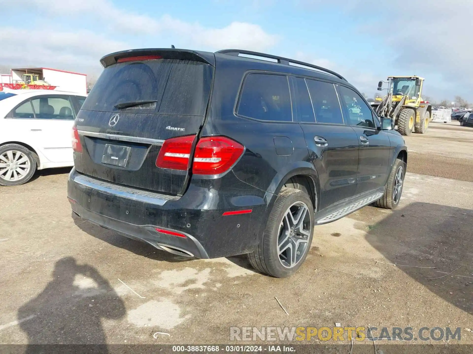 4 Photograph of a damaged car 4JGDF7DE1KB185628 MERCEDES-BENZ GLS 550 2019