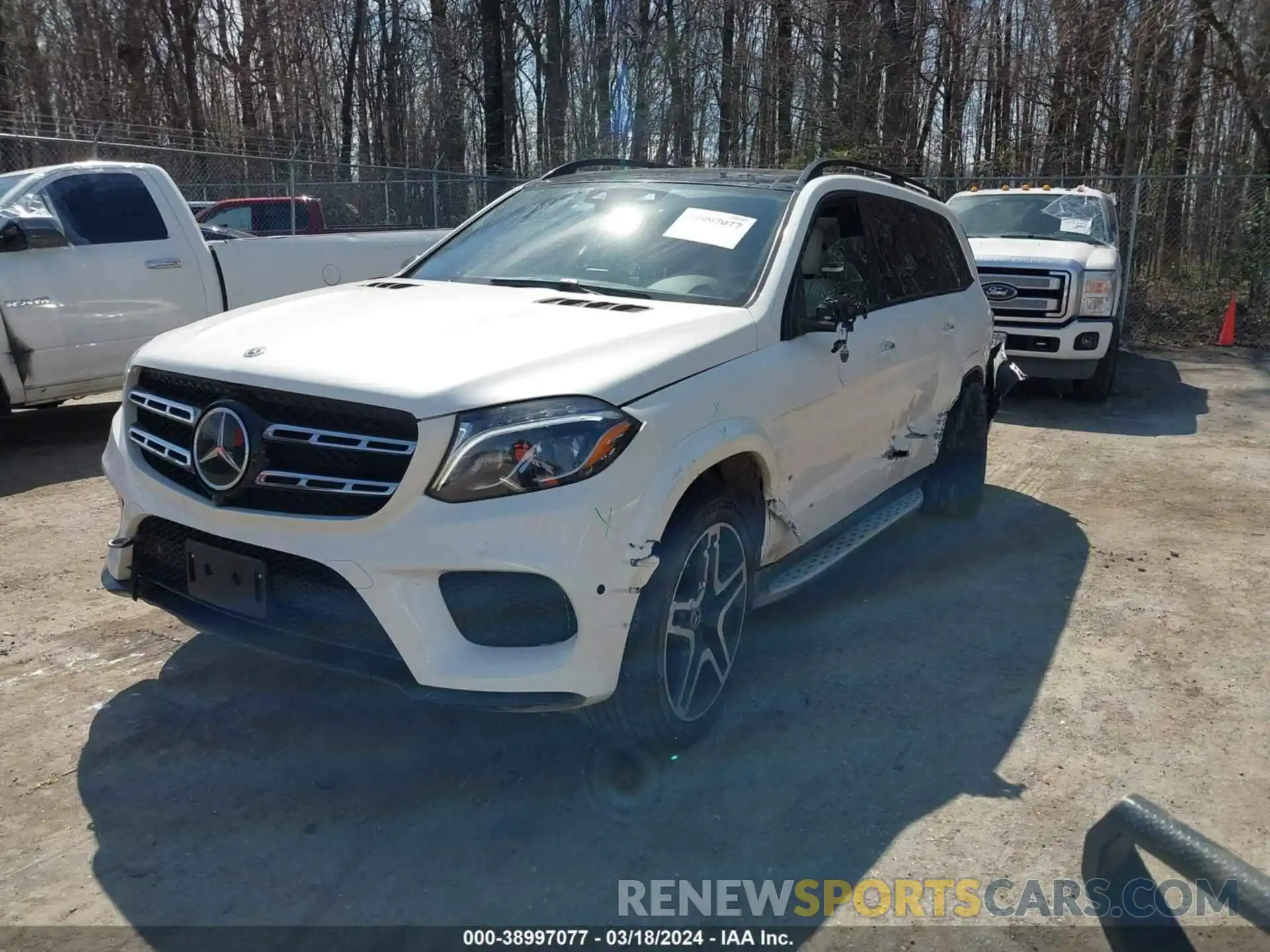 2 Photograph of a damaged car 4JGDF7DE6KB195605 MERCEDES-BENZ GLS 550 2019