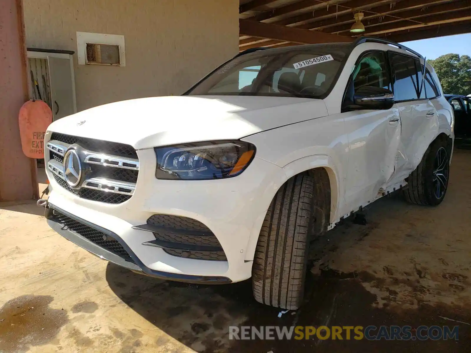 2 Photograph of a damaged car 4JGFF8GE6LA207074 MERCEDES-BENZ GLS 580 4M 2020