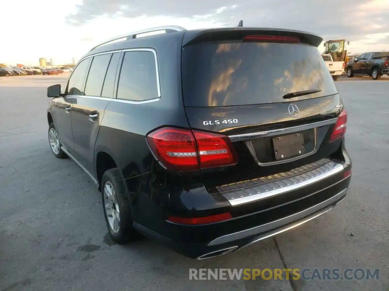 3 Photograph of a damaged car 4JGDF6EE0KB187119 MERCEDES-BENZ GLS-CLASS 2019