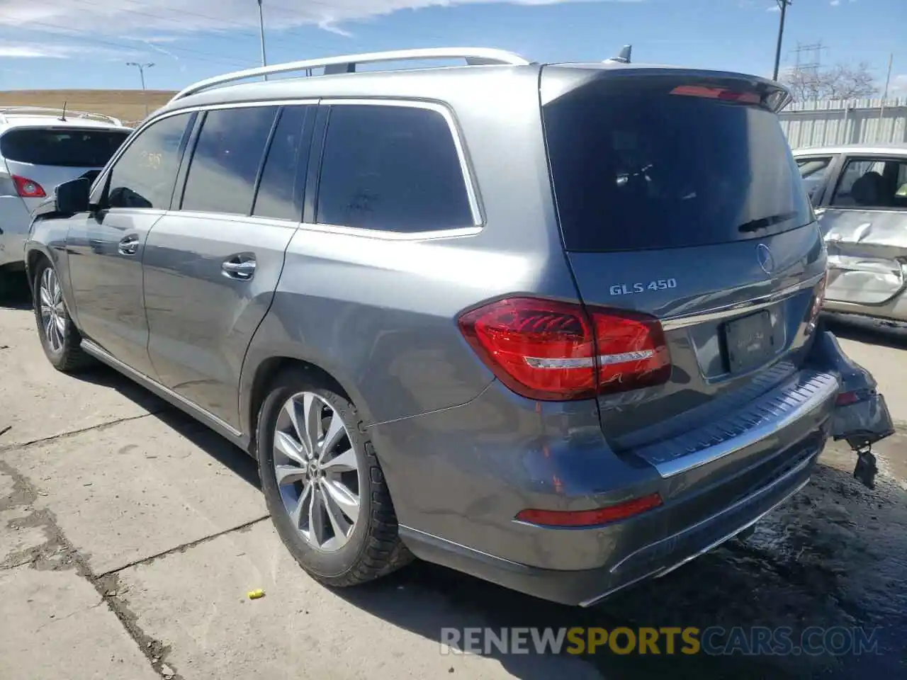 3 Photograph of a damaged car 4JGDF6EE0KB226856 MERCEDES-BENZ GLS-CLASS 2019