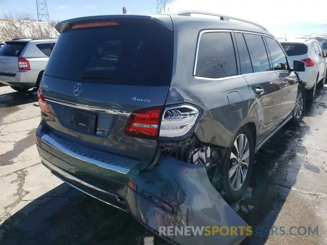 4 Photograph of a damaged car 4JGDF6EE0KB226856 MERCEDES-BENZ GLS-CLASS 2019