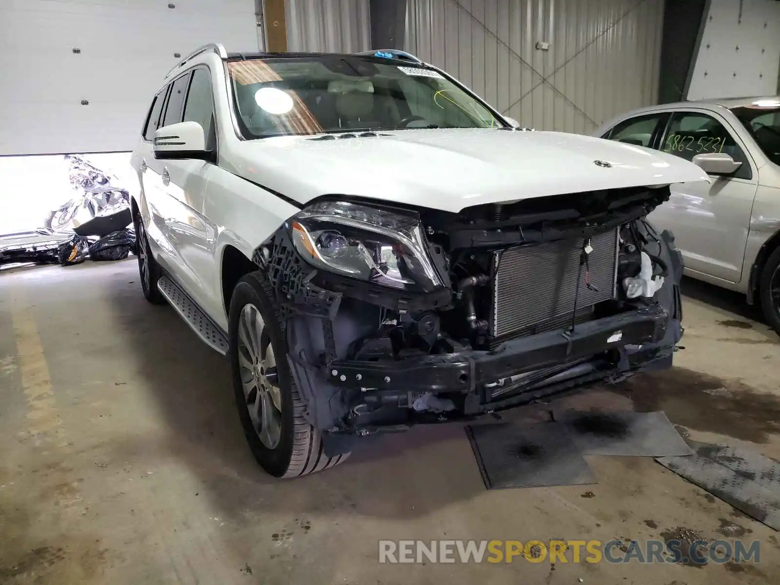 1 Photograph of a damaged car 4JGDF6EE0KB241101 MERCEDES-BENZ GLS-CLASS 2019