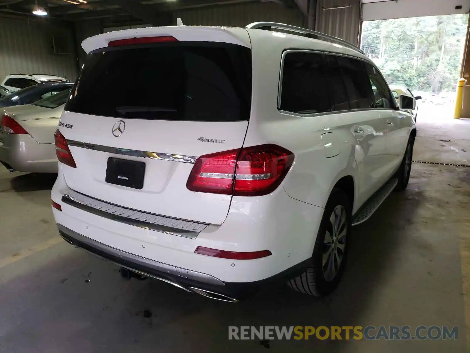 4 Photograph of a damaged car 4JGDF6EE0KB241101 MERCEDES-BENZ GLS-CLASS 2019