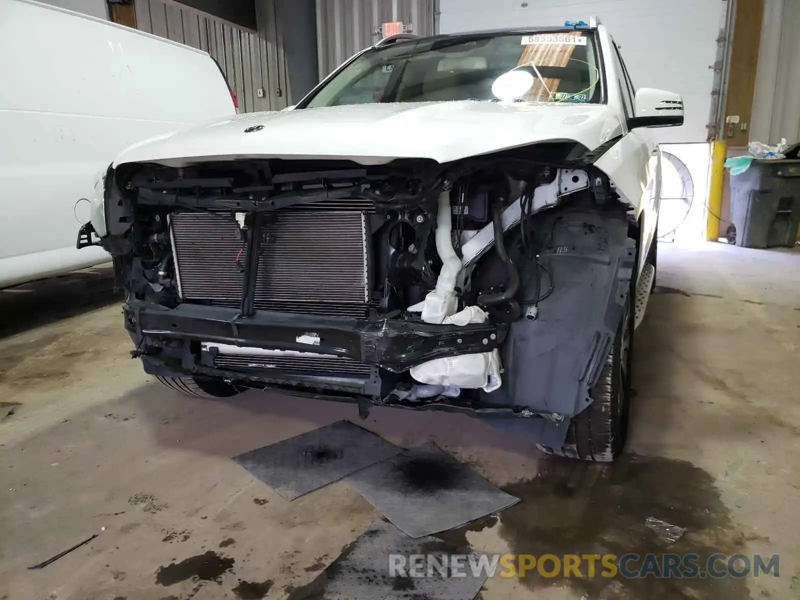 9 Photograph of a damaged car 4JGDF6EE0KB241101 MERCEDES-BENZ GLS-CLASS 2019