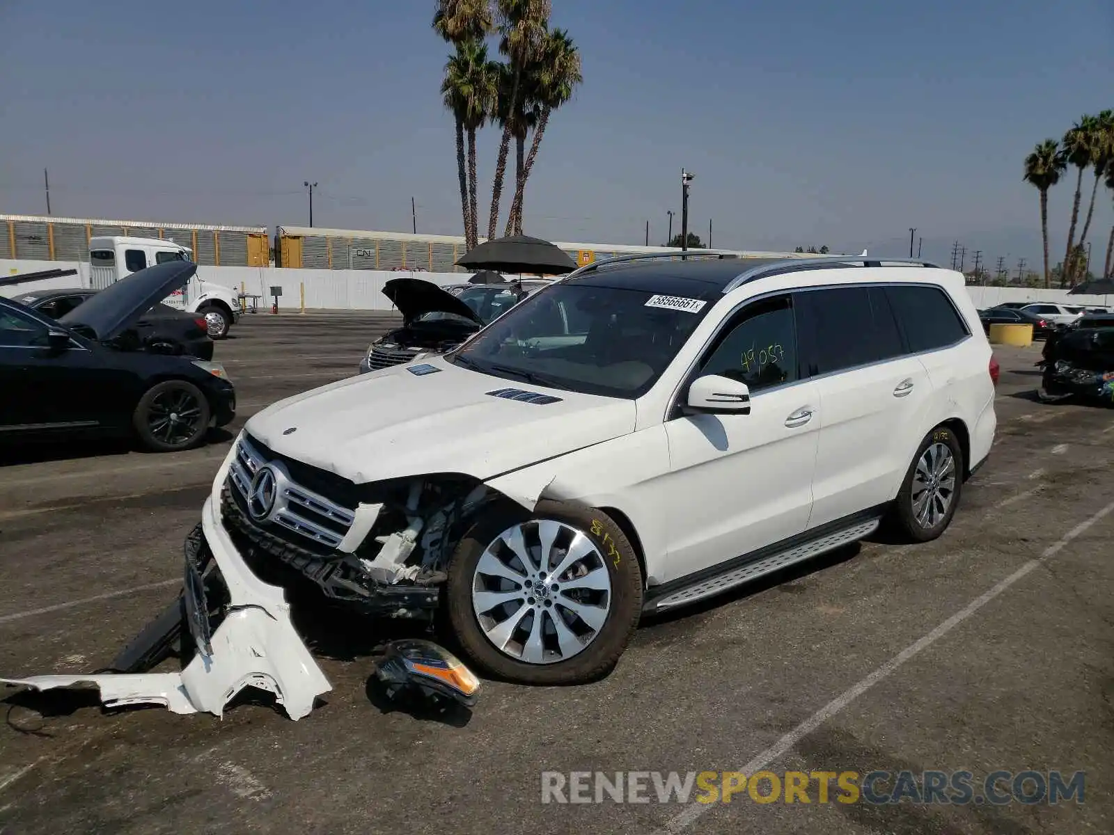 2 Photograph of a damaged car 4JGDF6EE1KB205420 MERCEDES-BENZ GLS-CLASS 2019