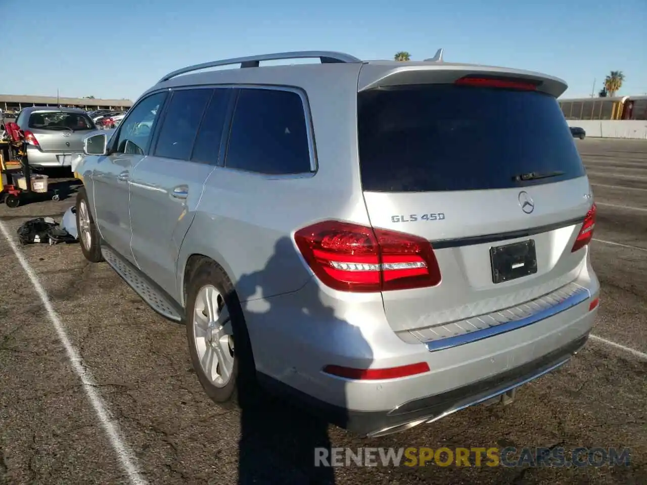 3 Photograph of a damaged car 4JGDF6EE1KB221634 MERCEDES-BENZ GLS-CLASS 2019