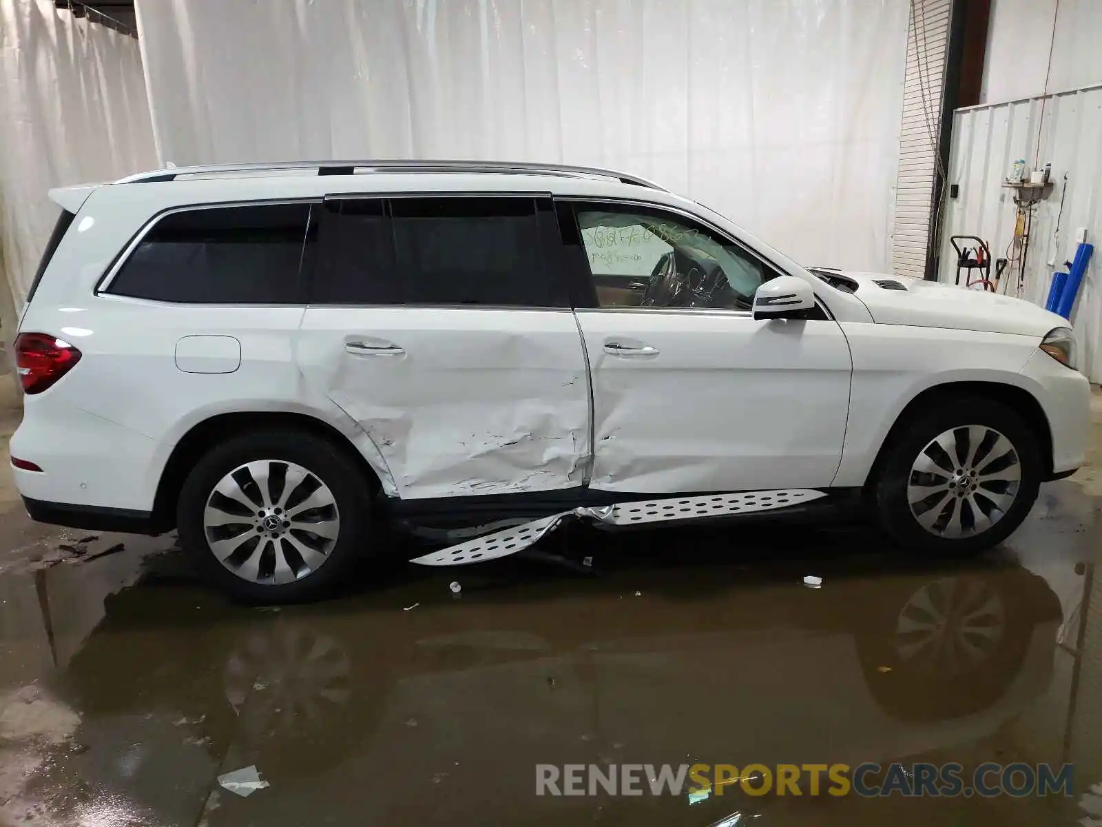 9 Photograph of a damaged car 4JGDF6EE1KB224601 MERCEDES-BENZ GLS-CLASS 2019