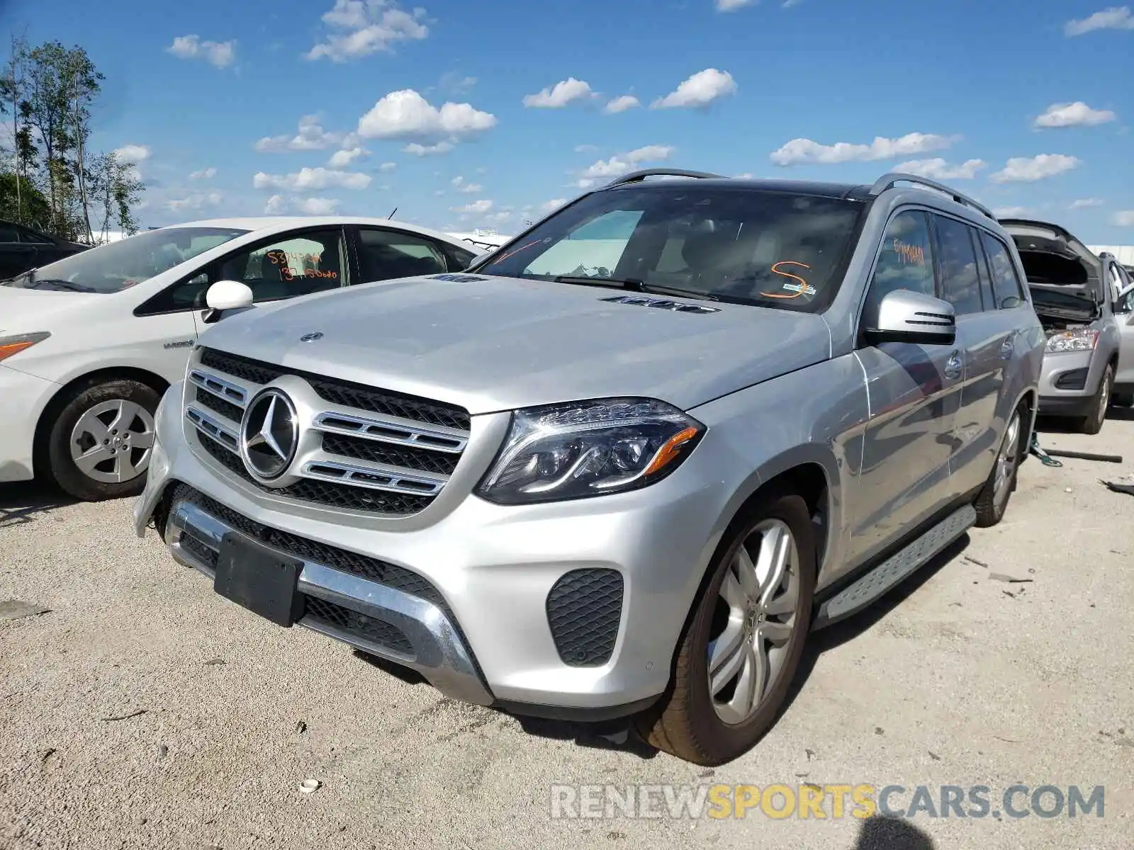 2 Photograph of a damaged car 4JGDF6EE2KB194363 MERCEDES-BENZ GLS-CLASS 2019