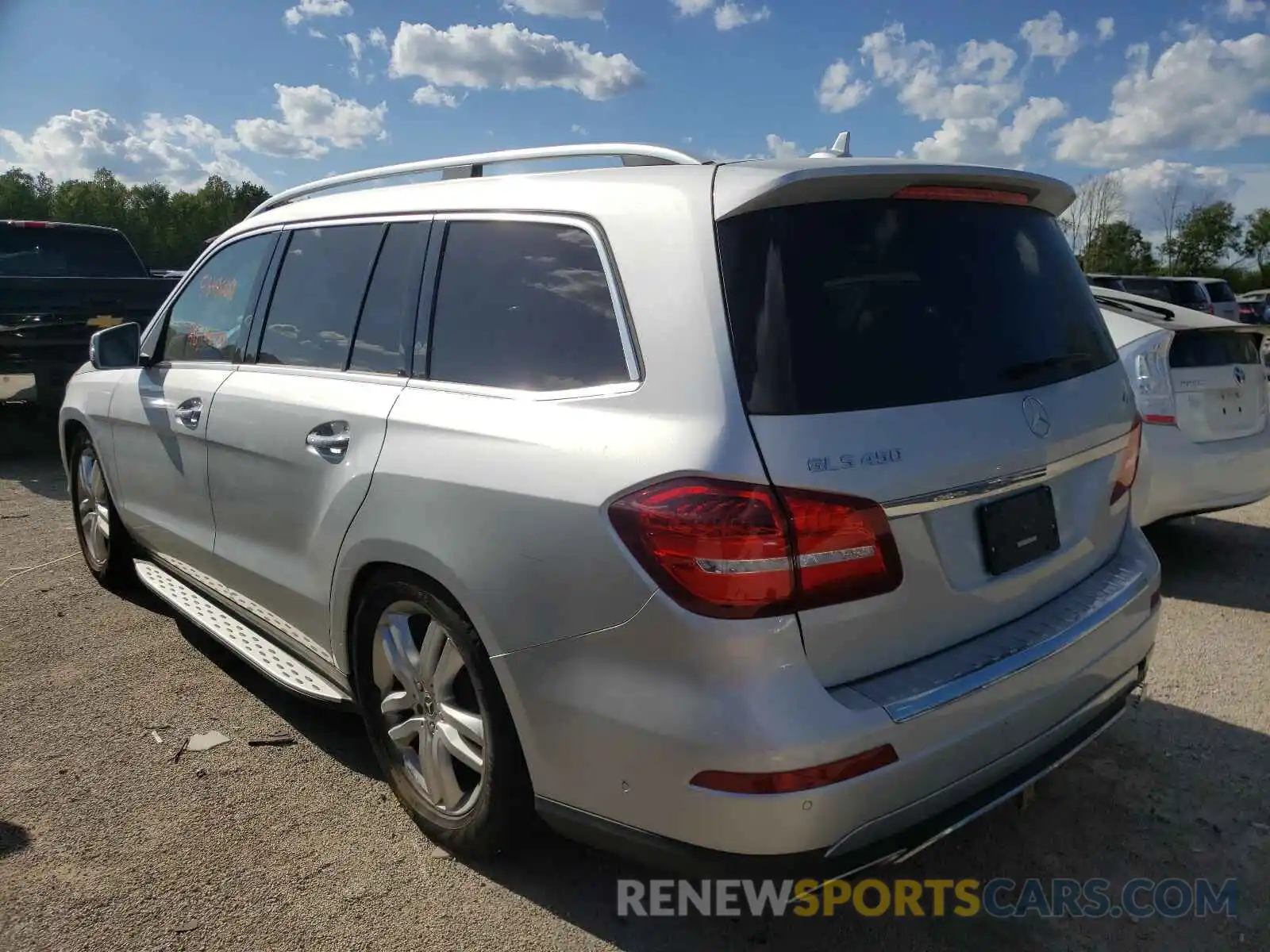 3 Photograph of a damaged car 4JGDF6EE2KB194363 MERCEDES-BENZ GLS-CLASS 2019