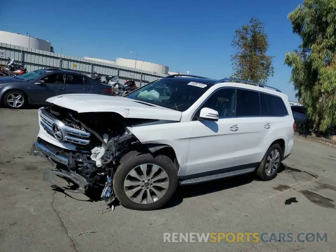 2 Photograph of a damaged car 4JGDF6EE2KB240841 MERCEDES-BENZ GLS-CLASS 2019