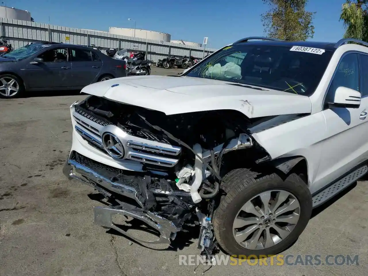 9 Photograph of a damaged car 4JGDF6EE2KB240841 MERCEDES-BENZ GLS-CLASS 2019