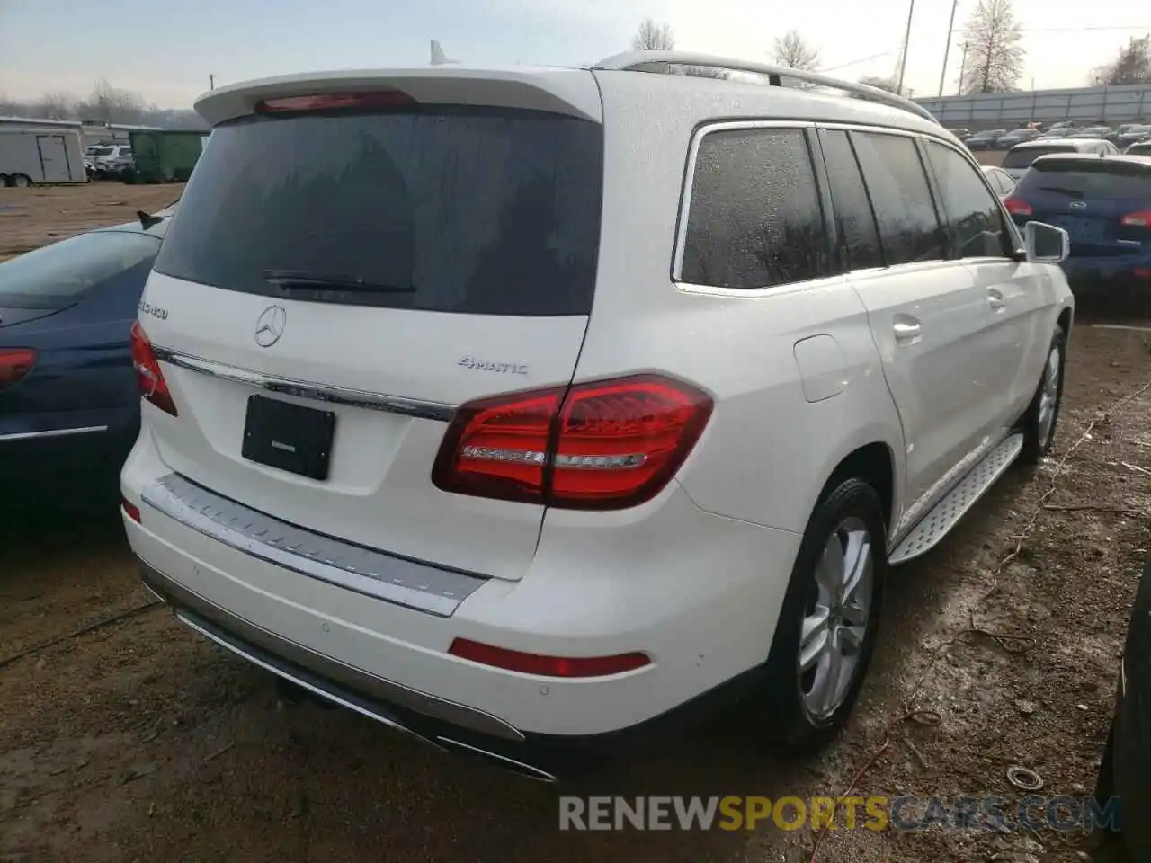 4 Photograph of a damaged car 4JGDF6EE3KB208612 MERCEDES-BENZ GLS-CLASS 2019