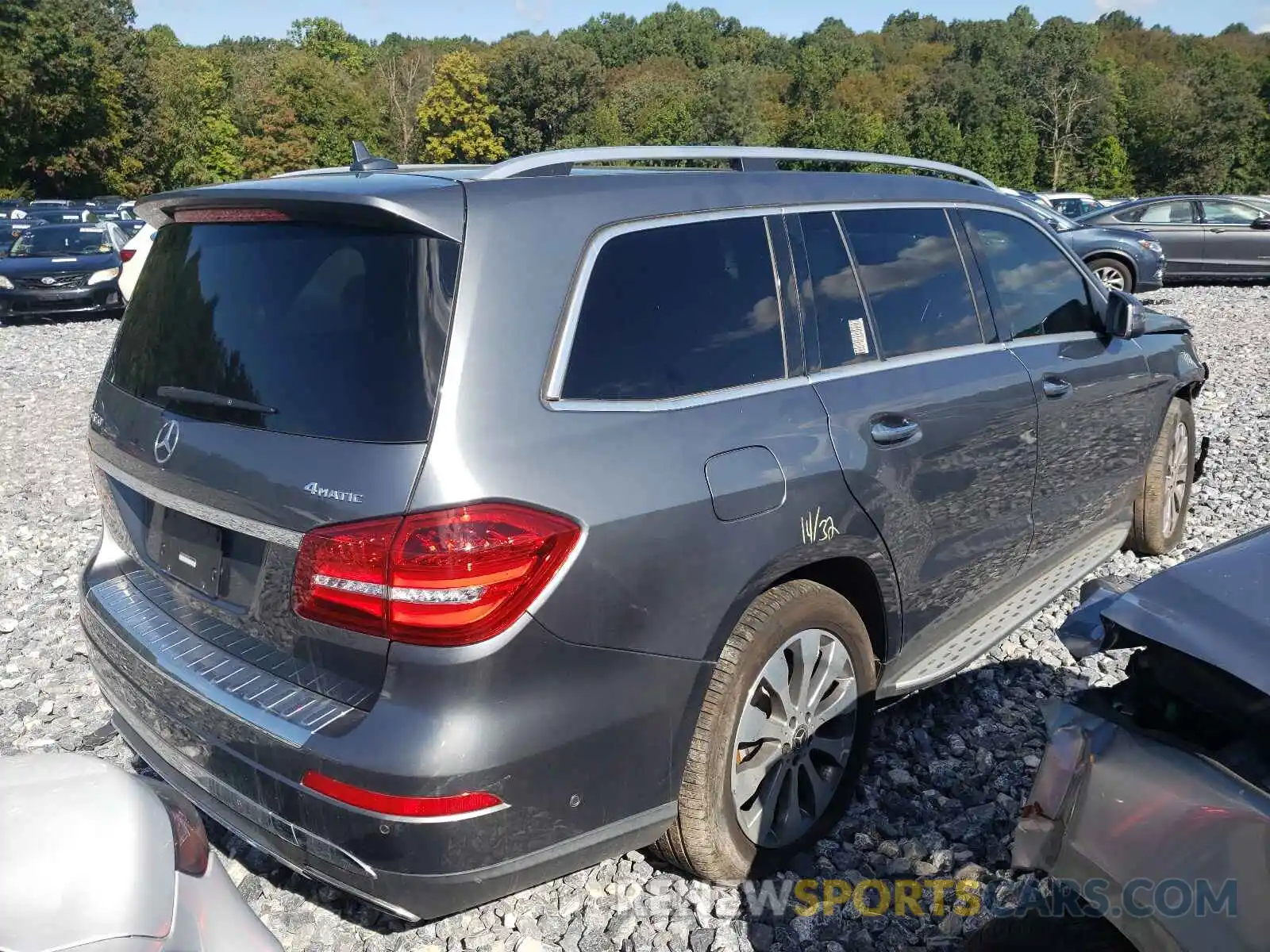 4 Photograph of a damaged car 4JGDF6EE3KB227905 MERCEDES-BENZ GLS-CLASS 2019