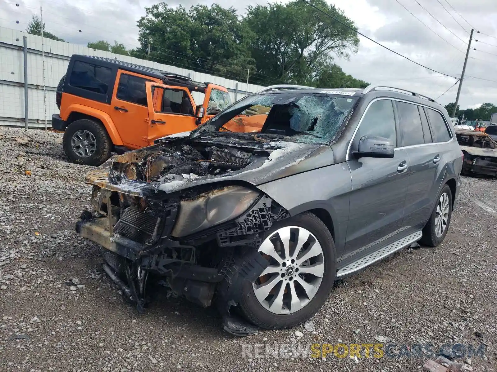 2 Фотография поврежденного автомобиля 4JGDF6EE3KB233252 MERCEDES-BENZ GLS-CLASS 2019