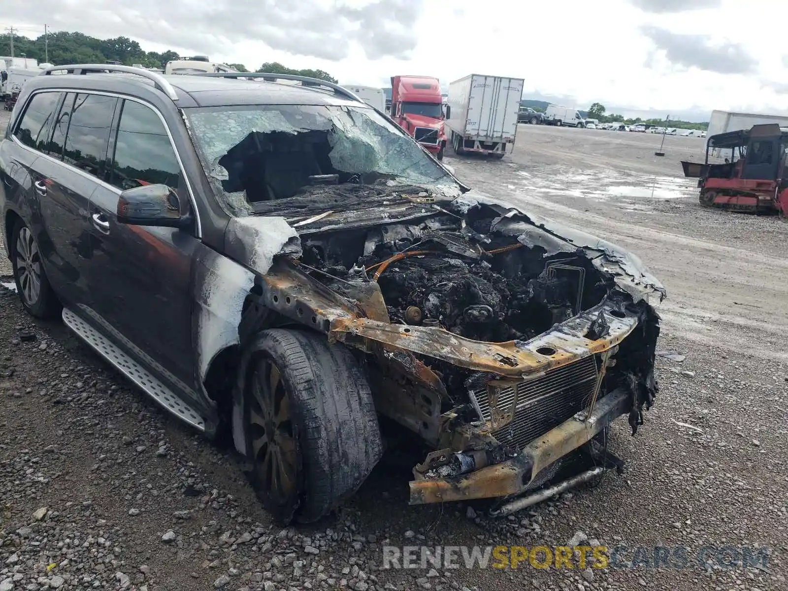 9 Photograph of a damaged car 4JGDF6EE3KB233252 MERCEDES-BENZ GLS-CLASS 2019