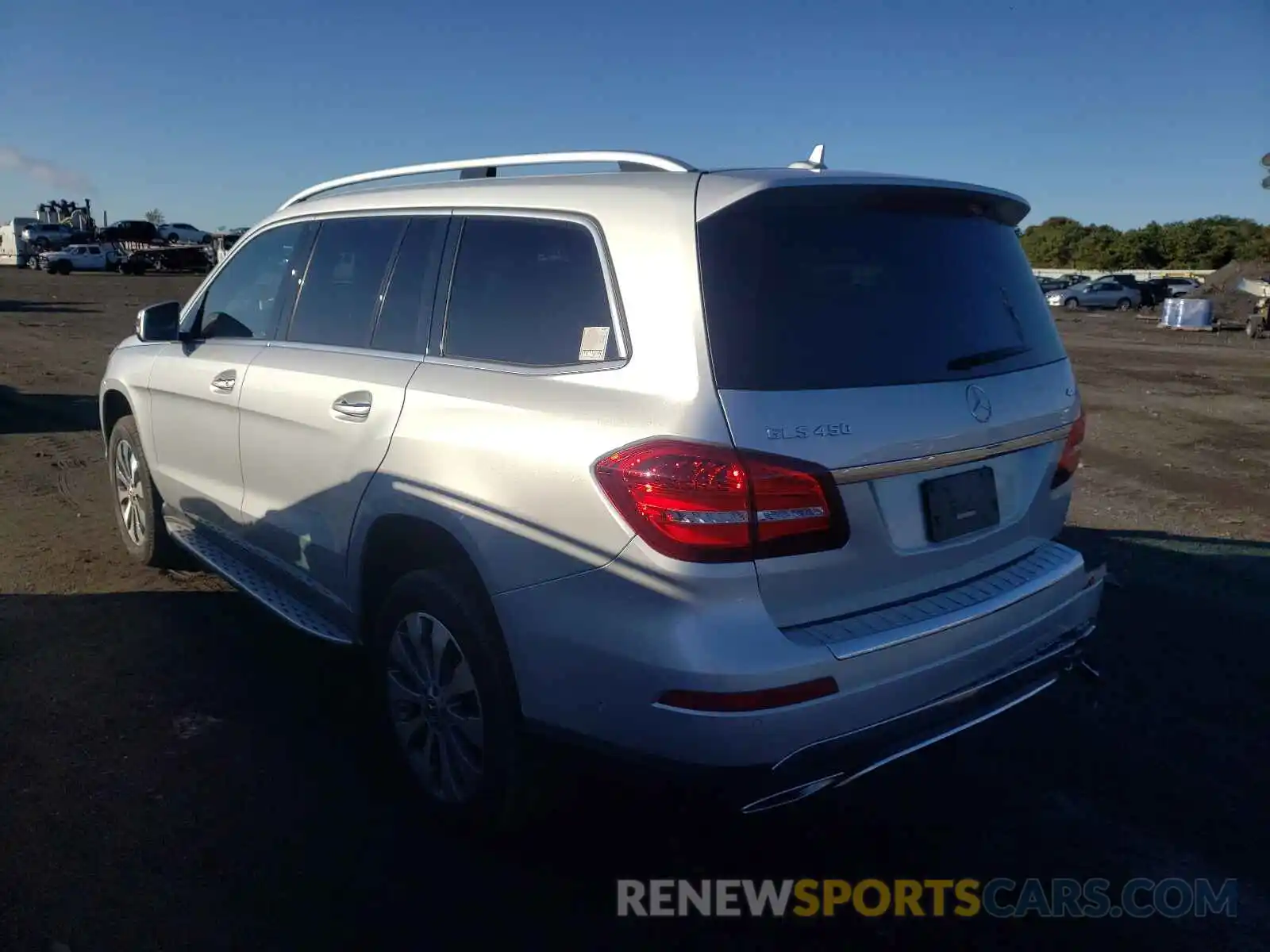 3 Photograph of a damaged car 4JGDF6EE4KB224012 MERCEDES-BENZ GLS-CLASS 2019