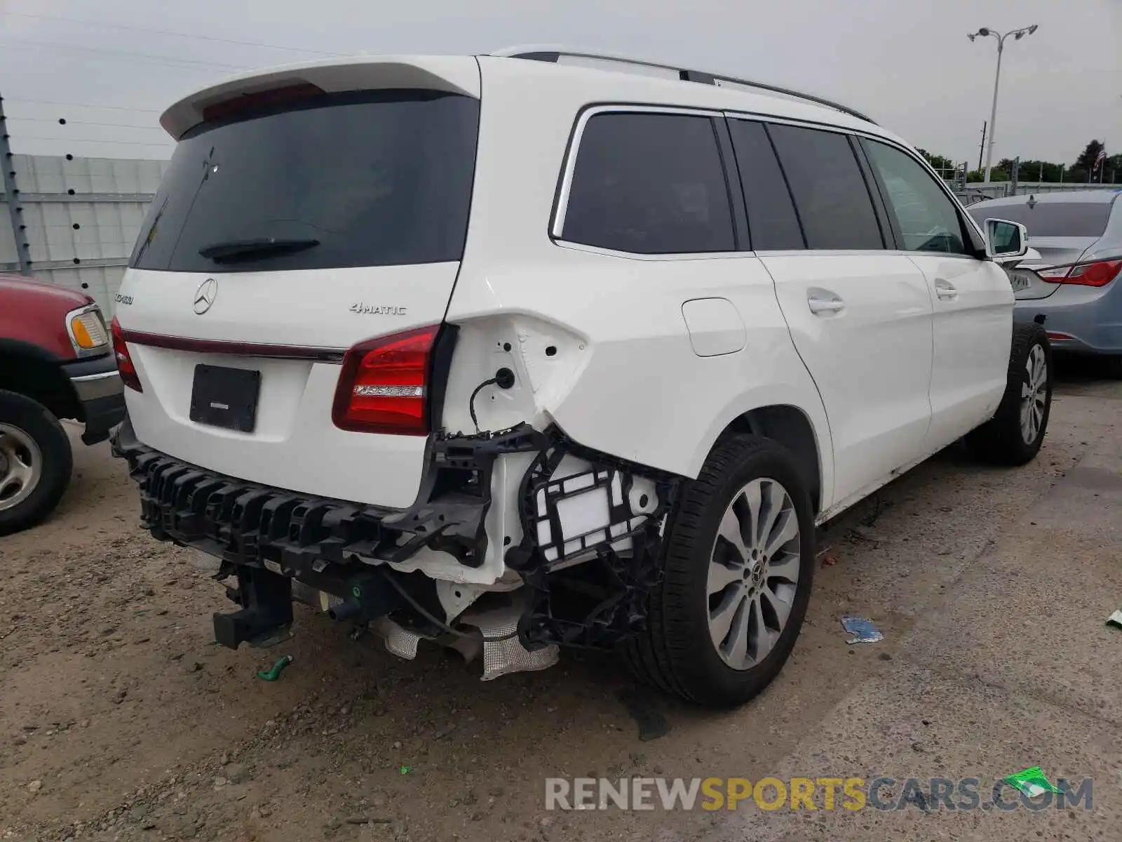 4 Photograph of a damaged car 4JGDF6EE4KB228108 MERCEDES-BENZ GLS-CLASS 2019