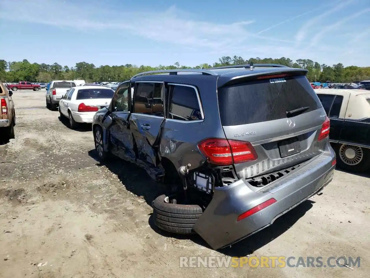 3 Photograph of a damaged car 4JGDF6EE4KB239707 MERCEDES-BENZ GLS-CLASS 2019