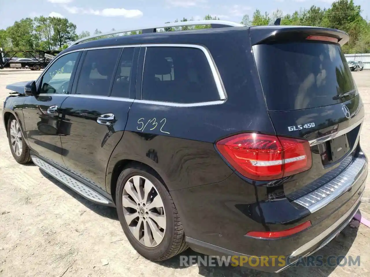 3 Photograph of a damaged car 4JGDF6EE5KB219501 MERCEDES-BENZ GLS-CLASS 2019