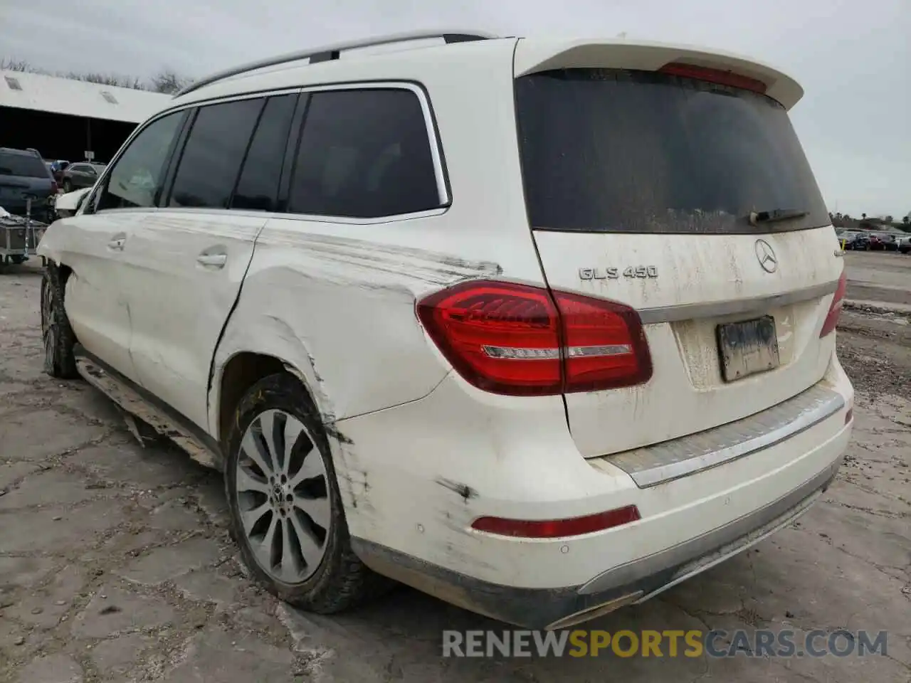 3 Photograph of a damaged car 4JGDF6EE5KB226416 MERCEDES-BENZ GLS-CLASS 2019