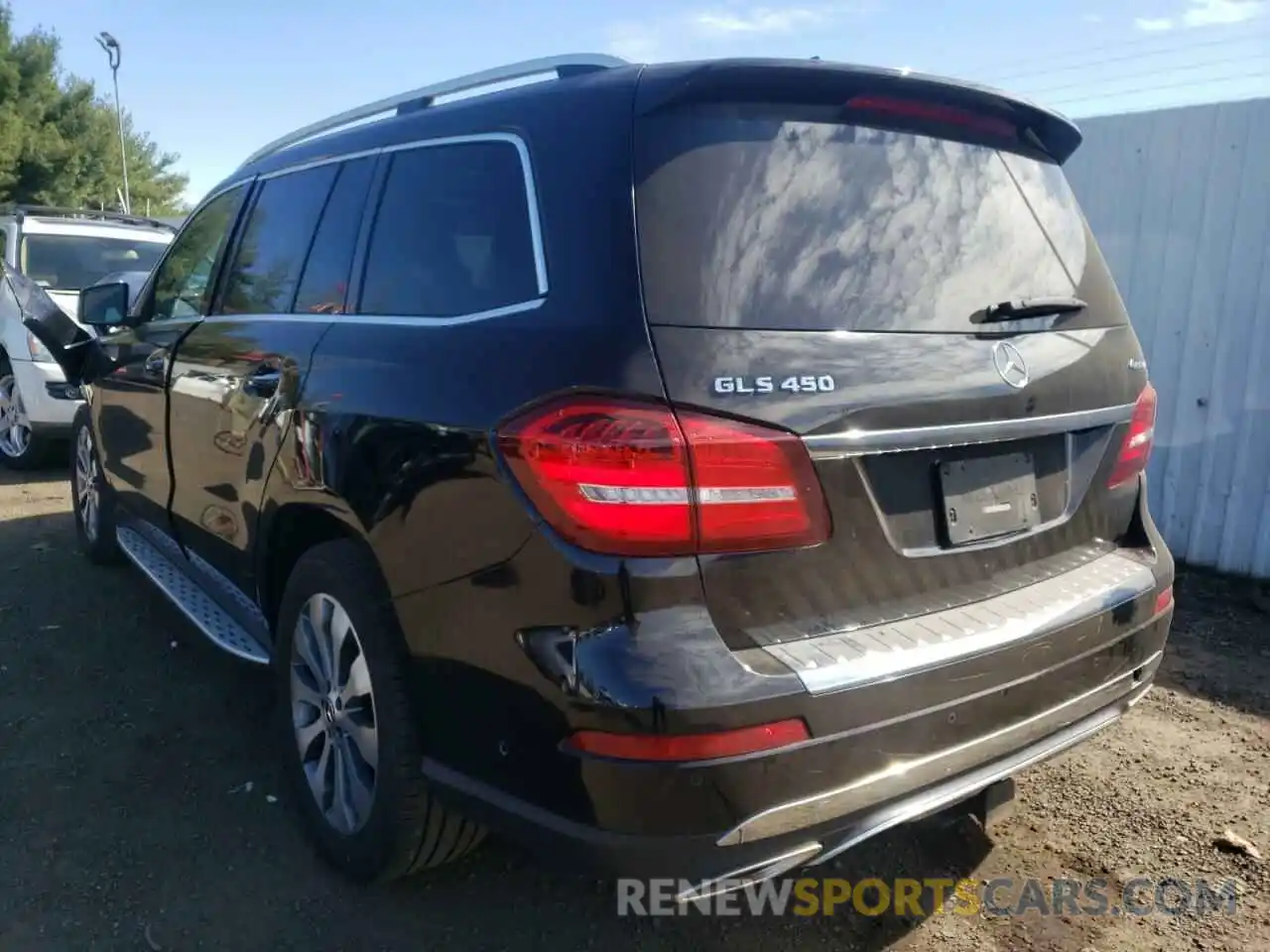 3 Photograph of a damaged car 4JGDF6EE5KB231843 MERCEDES-BENZ GLS-CLASS 2019