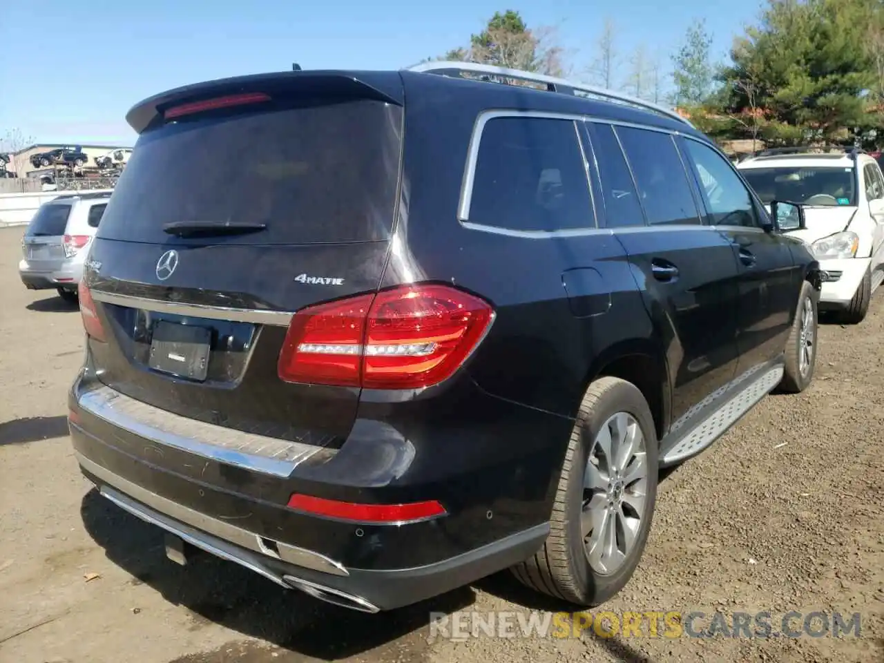 4 Photograph of a damaged car 4JGDF6EE5KB231843 MERCEDES-BENZ GLS-CLASS 2019