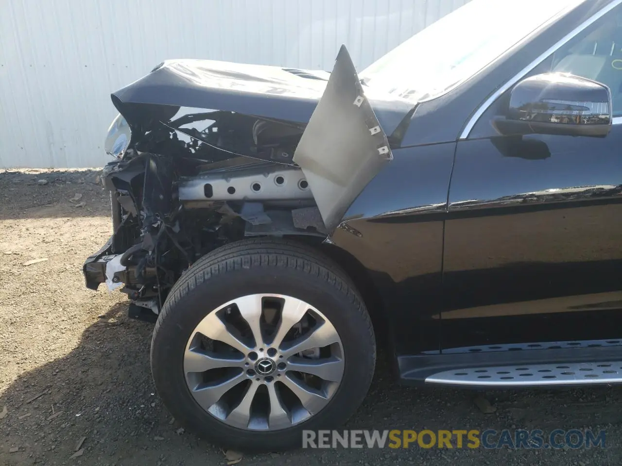 9 Photograph of a damaged car 4JGDF6EE5KB231843 MERCEDES-BENZ GLS-CLASS 2019