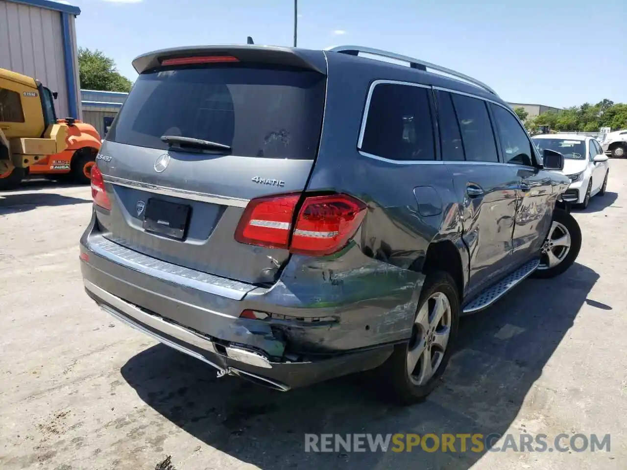 4 Photograph of a damaged car 4JGDF6EE6KB232533 MERCEDES-BENZ GLS-CLASS 2019