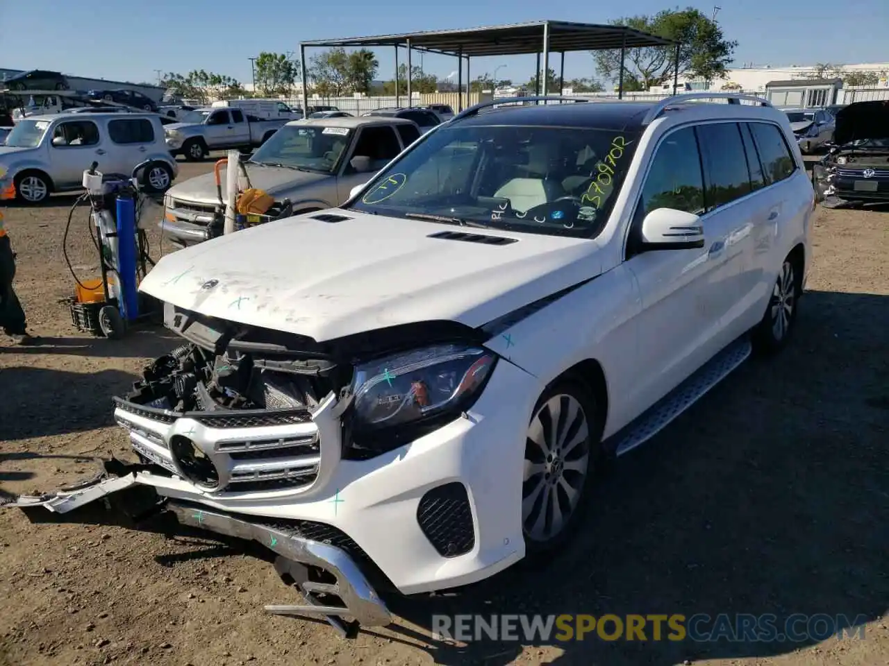 2 Photograph of a damaged car 4JGDF6EE7KB207527 MERCEDES-BENZ GLS-CLASS 2019