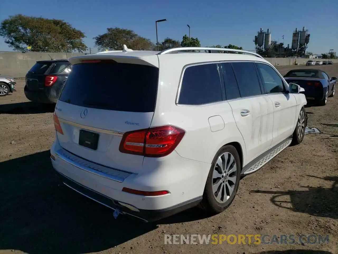 4 Photograph of a damaged car 4JGDF6EE7KB207527 MERCEDES-BENZ GLS-CLASS 2019