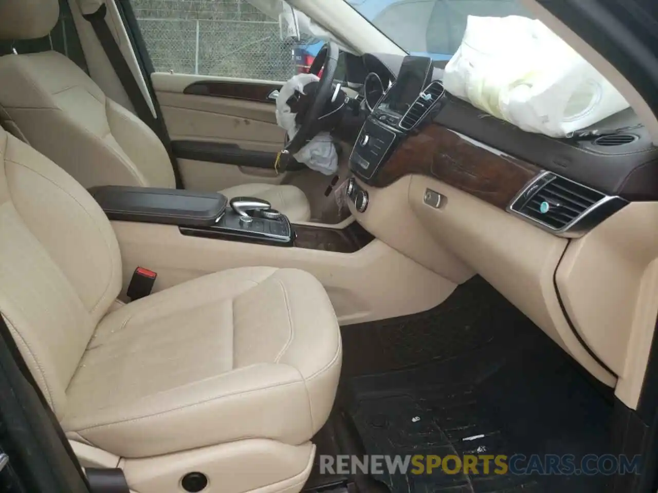 5 Photograph of a damaged car 4JGDF6EE7KB209472 MERCEDES-BENZ GLS-CLASS 2019