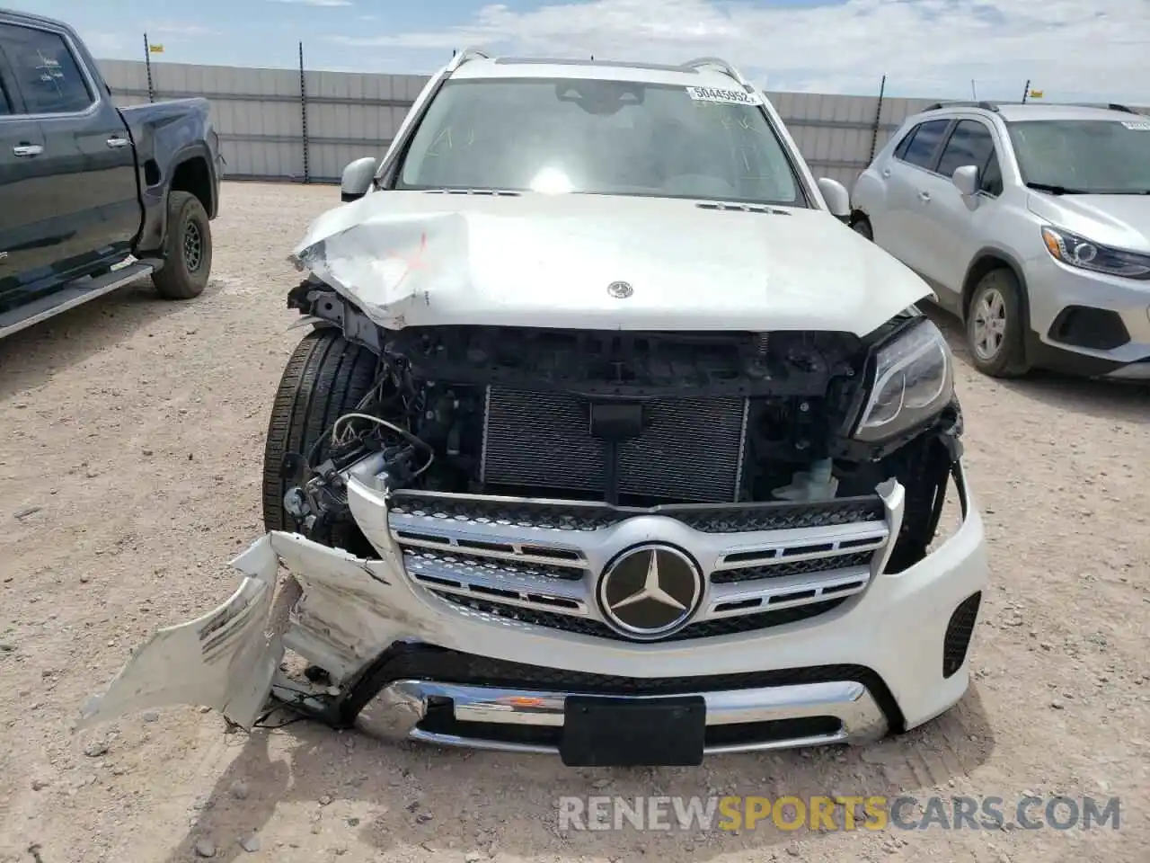 9 Photograph of a damaged car 4JGDF6EE8KB191323 MERCEDES-BENZ GLS-CLASS 2019