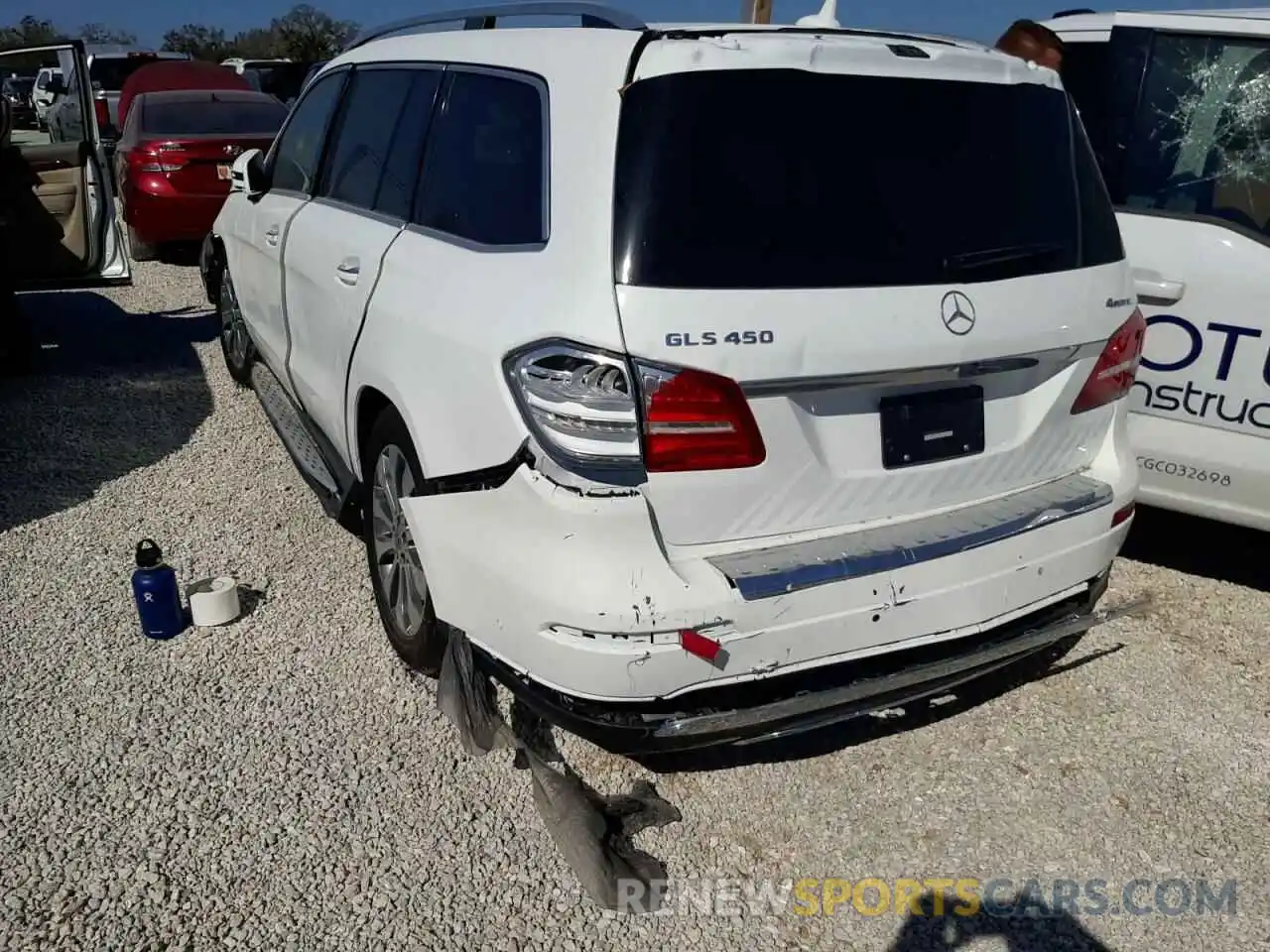 3 Photograph of a damaged car 4JGDF6EE8KB221114 MERCEDES-BENZ GLS-CLASS 2019