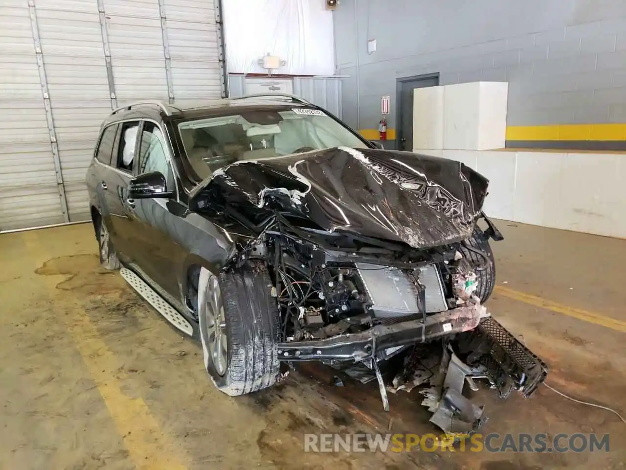 1 Photograph of a damaged car 4JGDF6EE8KB226247 MERCEDES-BENZ GLS-CLASS 2019