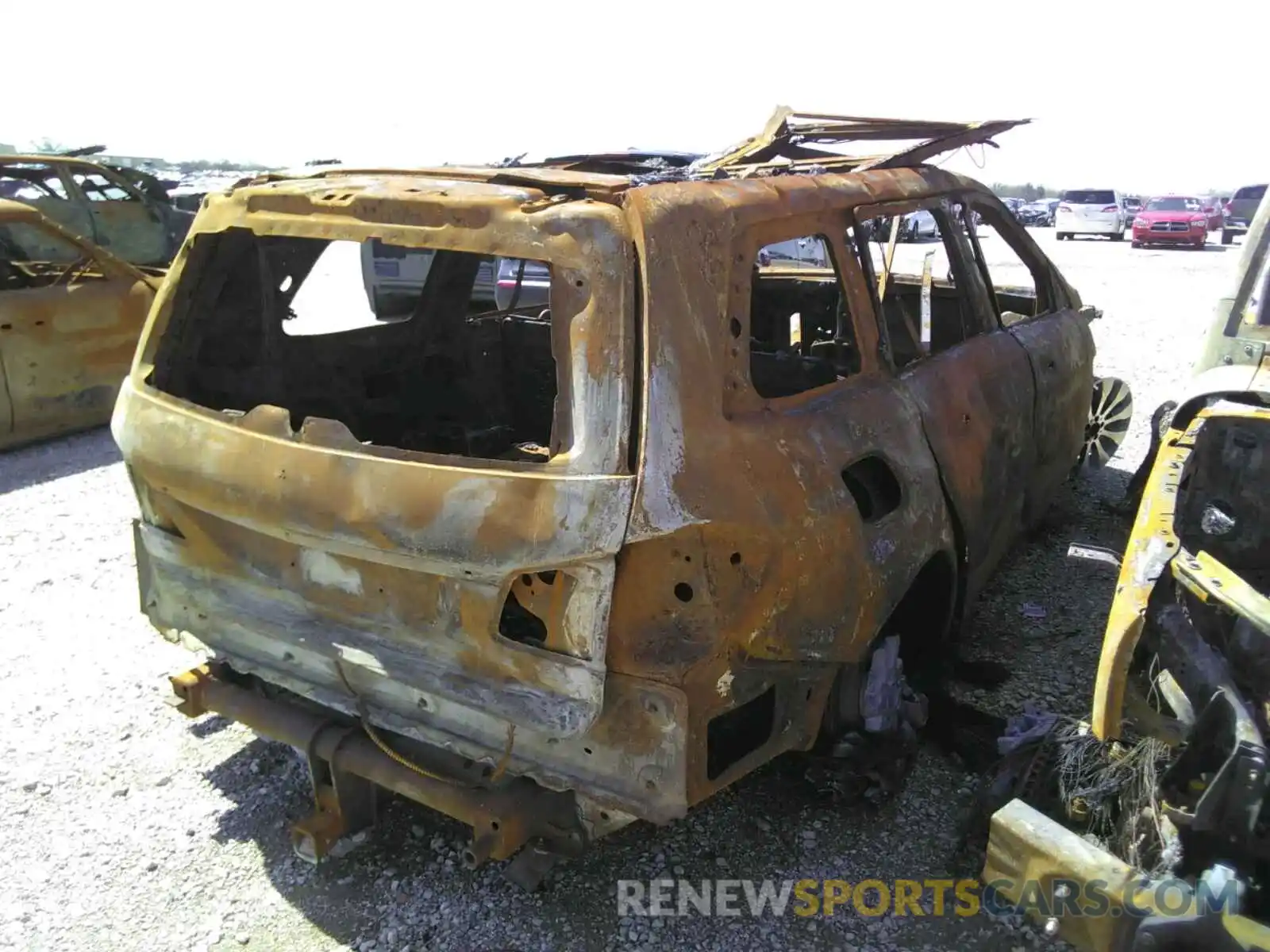 4 Photograph of a damaged car 4JGDF6EE8KB226702 MERCEDES-BENZ GLS-CLASS 2019