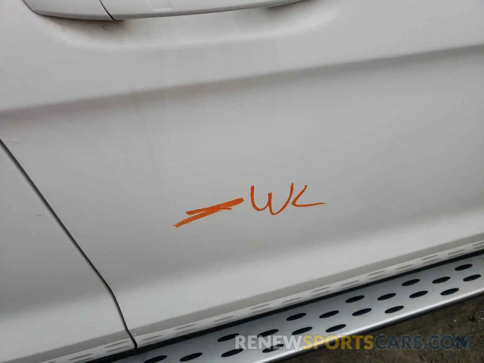 9 Photograph of a damaged car 4JGDF6EE8KB238088 MERCEDES-BENZ GLS-CLASS 2019