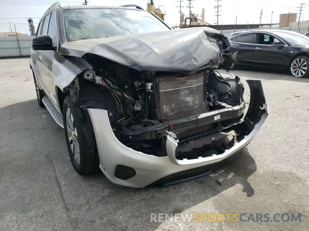 9 Photograph of a damaged car 4JGDF6EE8KB238401 MERCEDES-BENZ GLS-CLASS 2019