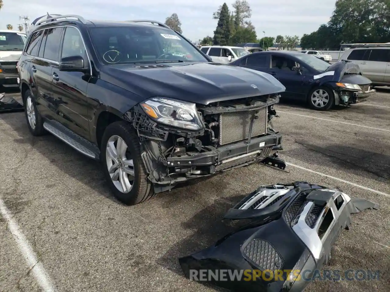 1 Photograph of a damaged car 4JGDF6EE9KB208002 MERCEDES-BENZ GLS-CLASS 2019