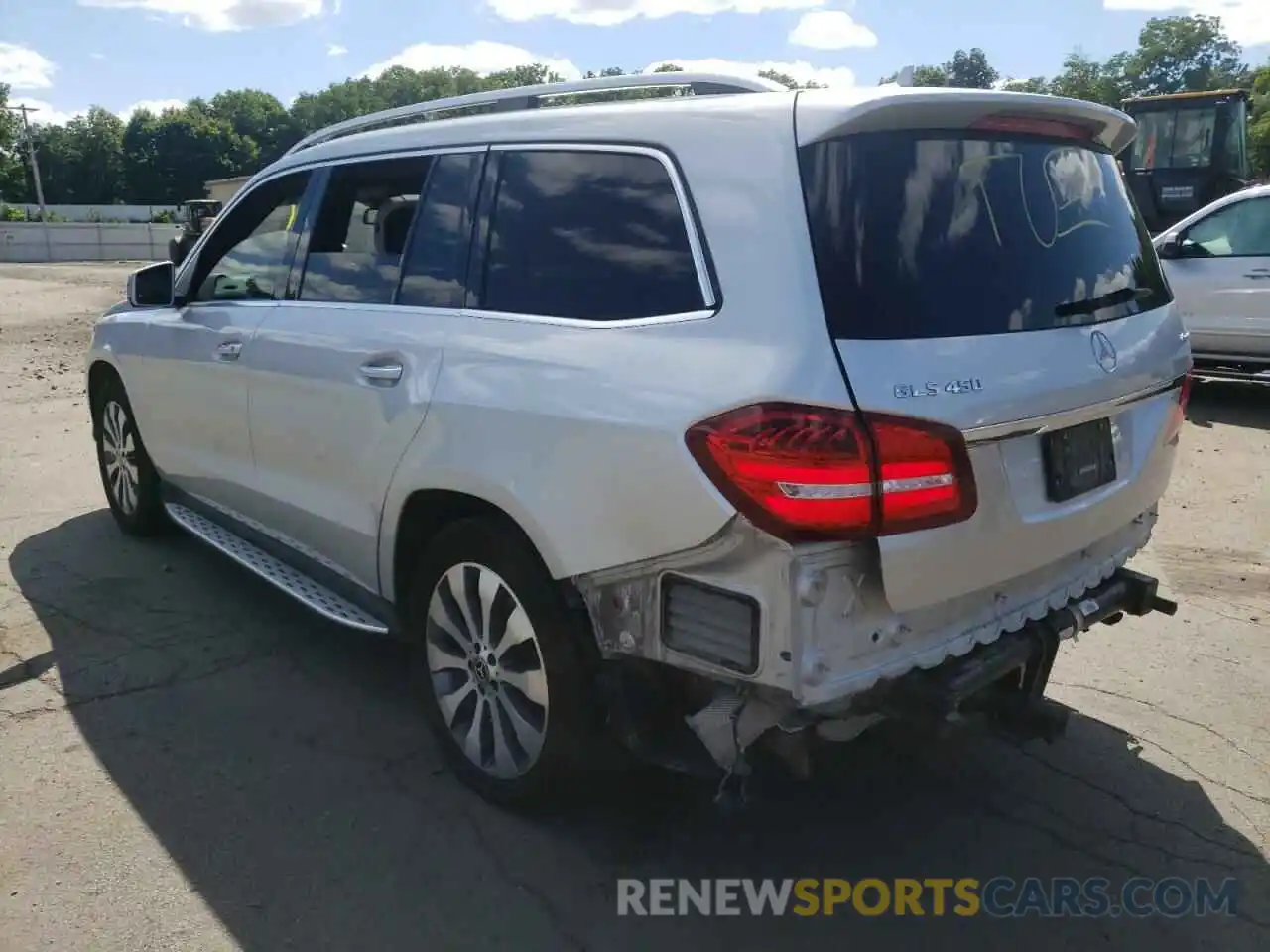 3 Photograph of a damaged car 4JGDF6EEXKB198225 MERCEDES-BENZ GLS-CLASS 2019