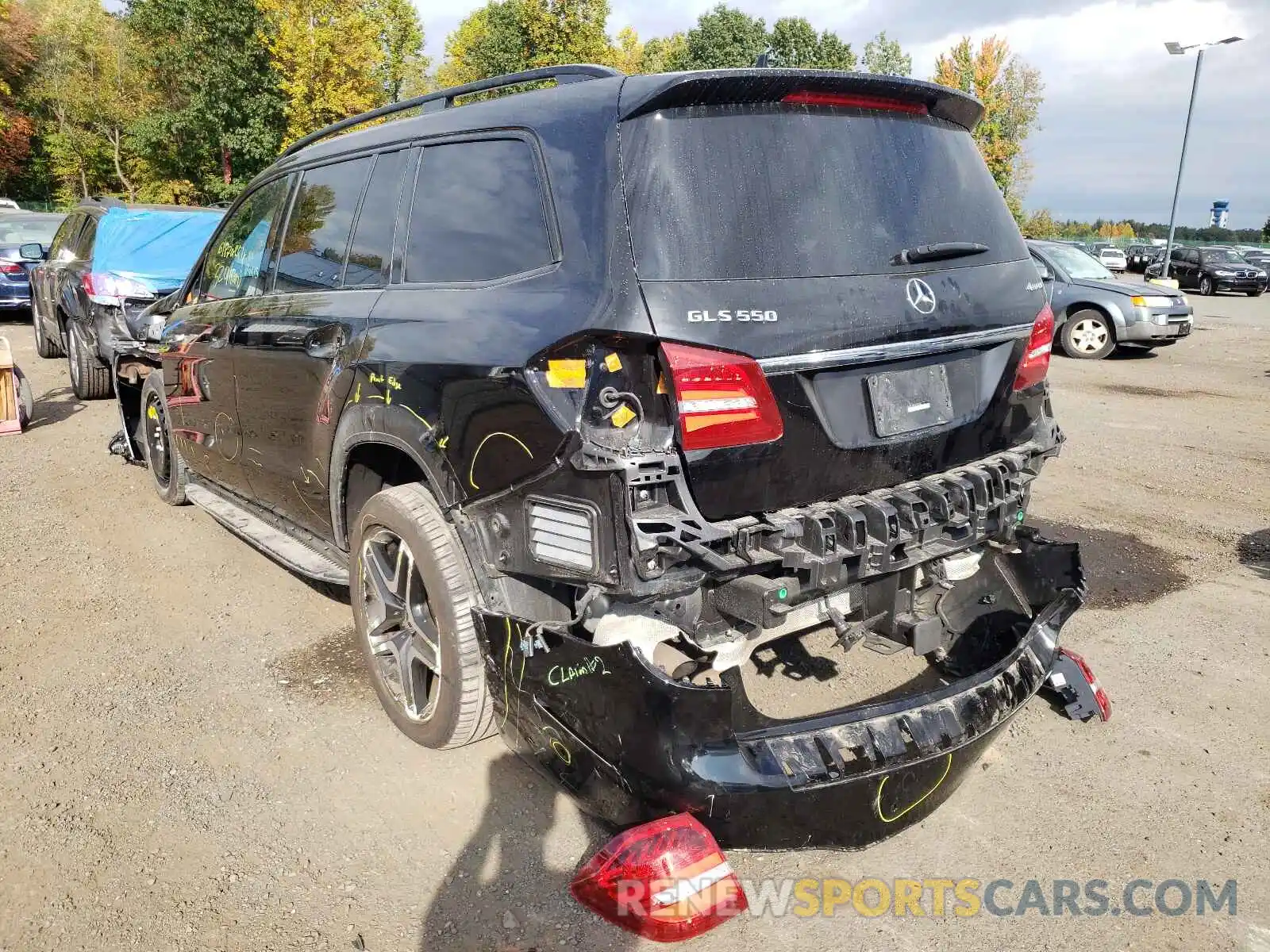 3 Photograph of a damaged car 4JGDF7DE0KB223883 MERCEDES-BENZ GLS-CLASS 2019