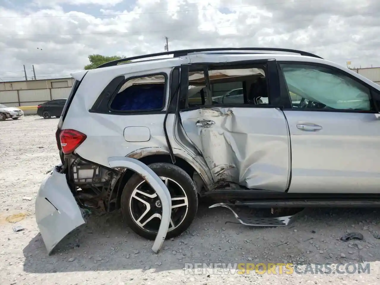 9 Photograph of a damaged car 4JGDF7DE2KB224548 MERCEDES-BENZ GLS-CLASS 2019