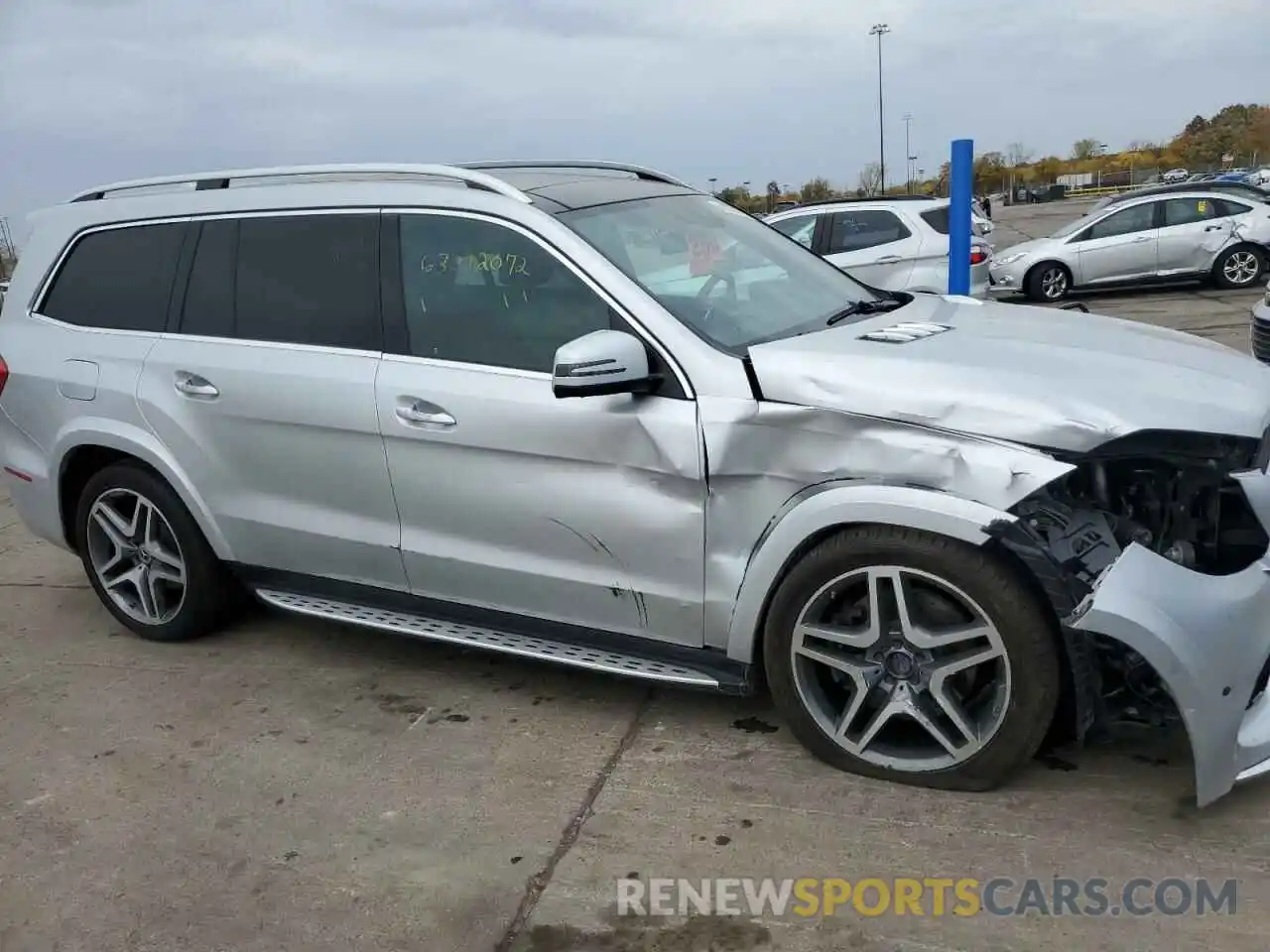 1 Photograph of a damaged car 4JGDF7DE8KB240687 MERCEDES-BENZ GLS-CLASS 2019