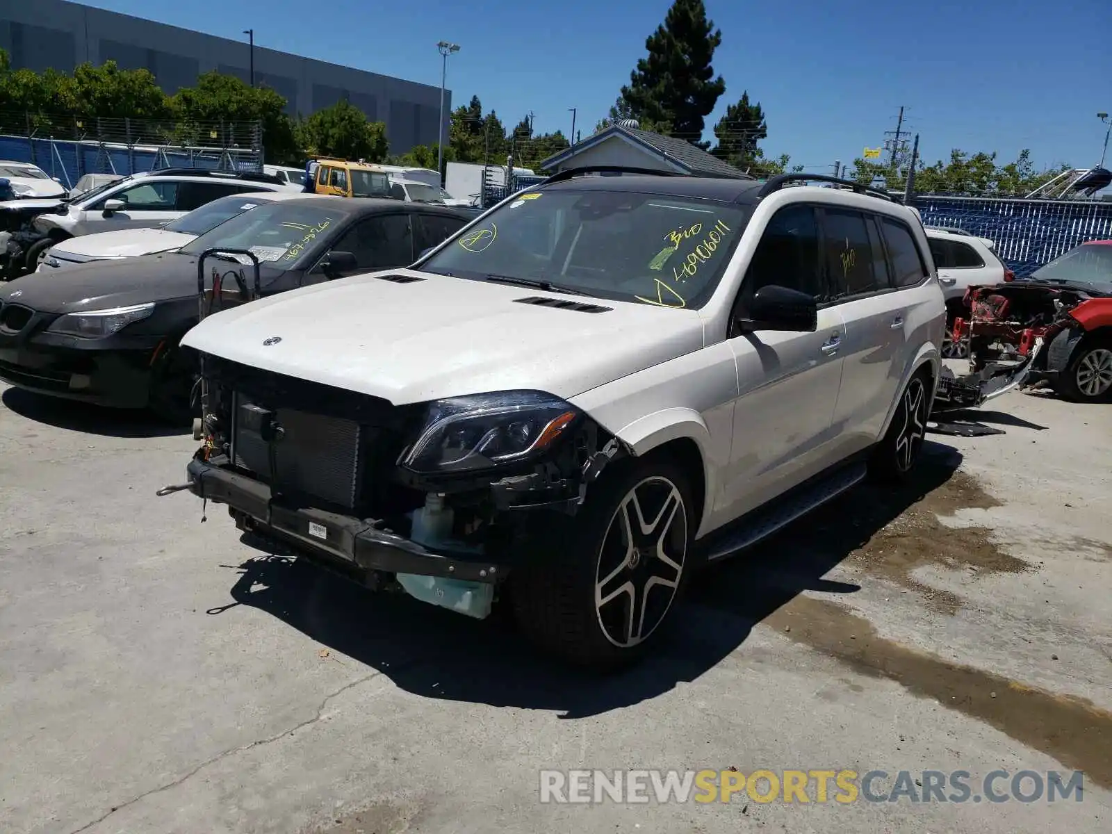 2 Photograph of a damaged car 4JGDF7DE9KB208556 MERCEDES-BENZ GLS-CLASS 2019