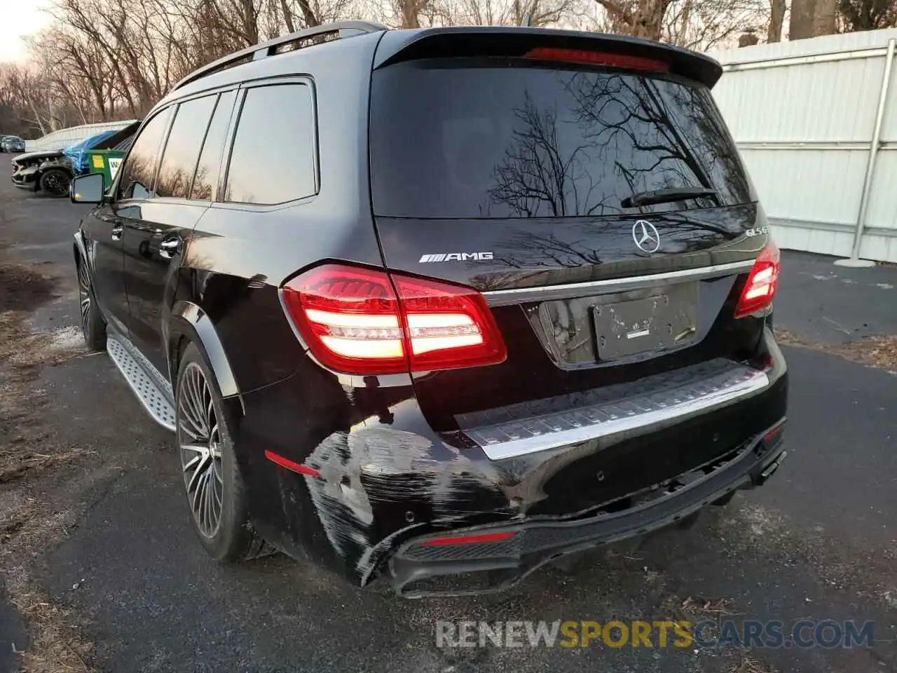 3 Photograph of a damaged car 4JGDF7FE7KB224560 MERCEDES-BENZ GLS-CLASS 2019