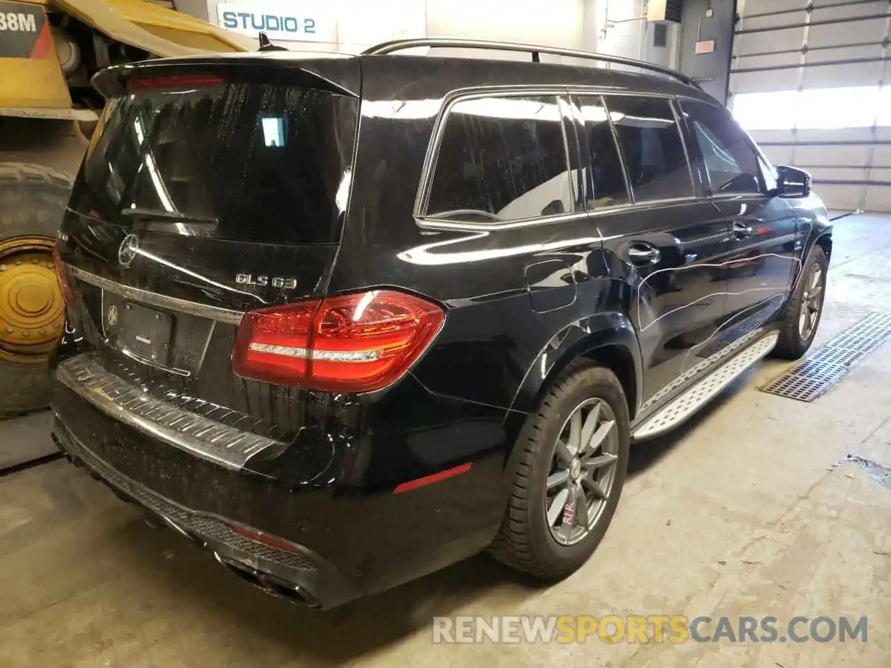 4 Photograph of a damaged car 4JGDF7FE8KB225927 MERCEDES-BENZ GLS-CLASS 2019