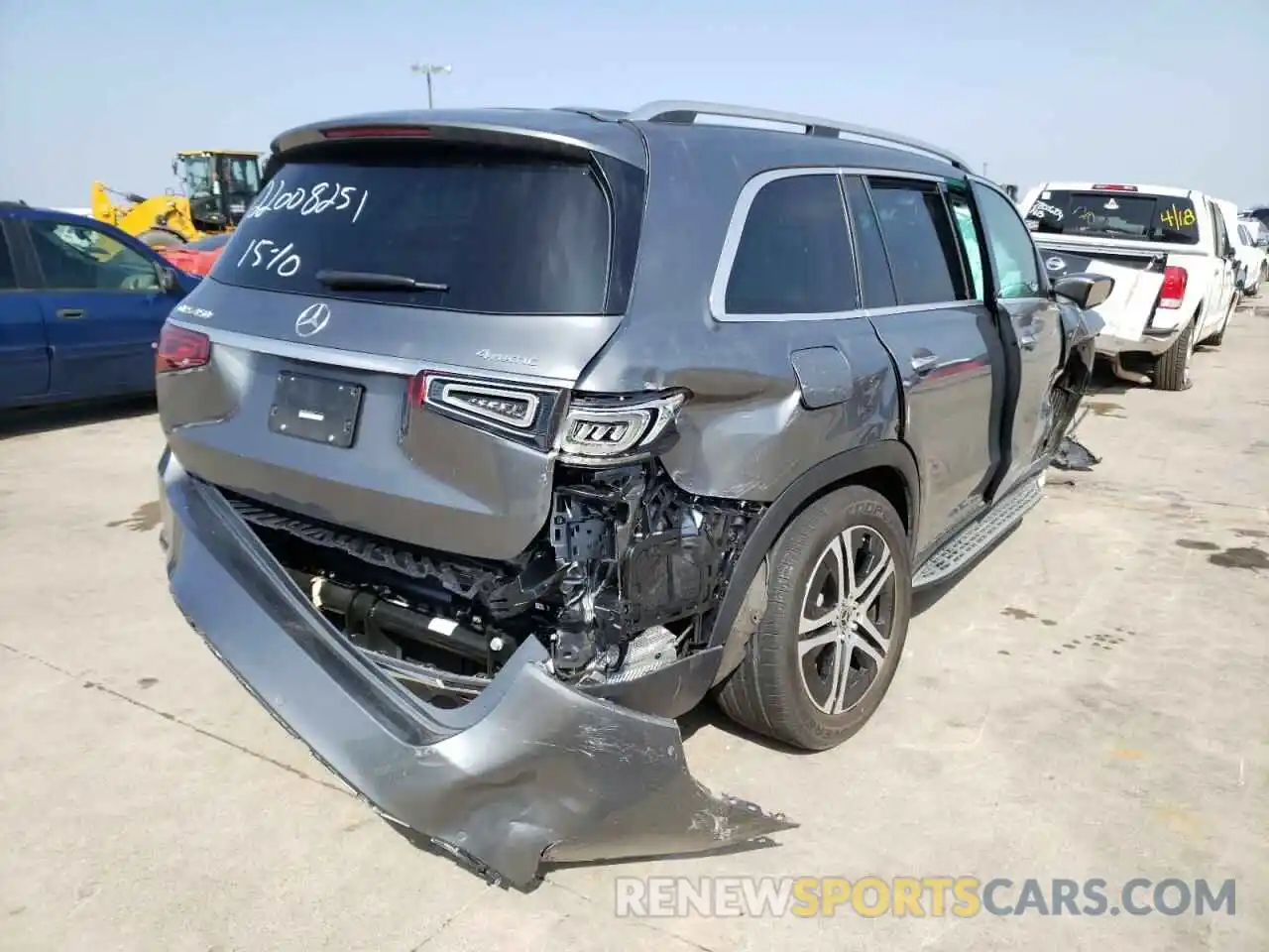 4 Photograph of a damaged car 4JGFF5KE0LA057646 MERCEDES-BENZ GLS-CLASS 2020