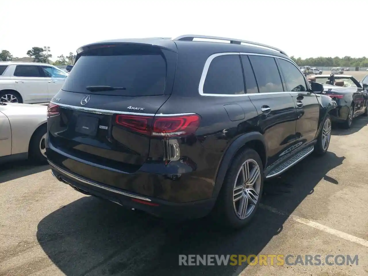 4 Photograph of a damaged car 4JGFF5KE0LA156936 MERCEDES-BENZ GLS-CLASS 2020