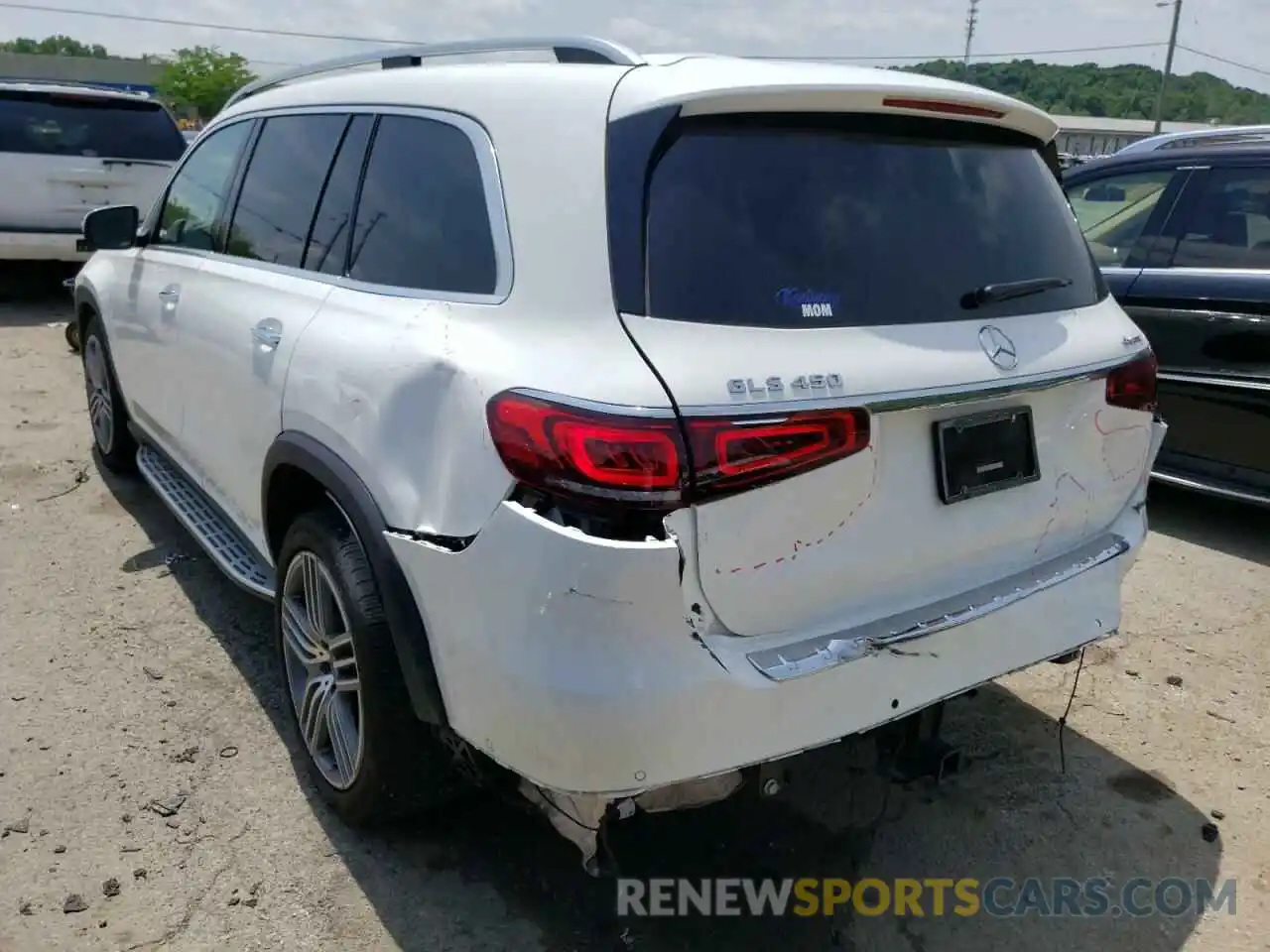 3 Photograph of a damaged car 4JGFF5KE1LA252901 MERCEDES-BENZ GLS-CLASS 2020